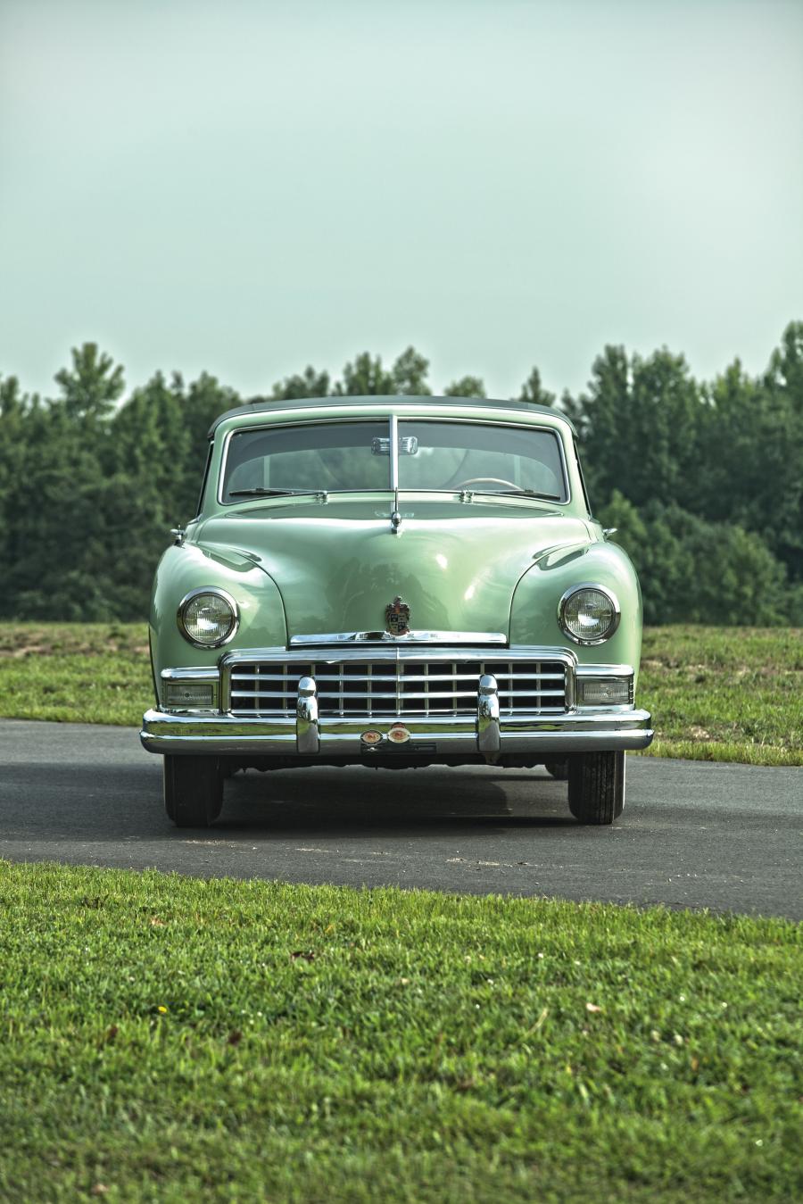  Frazer Manhattan Sedan (F5061) 1950 года  (фото 8 из 17)